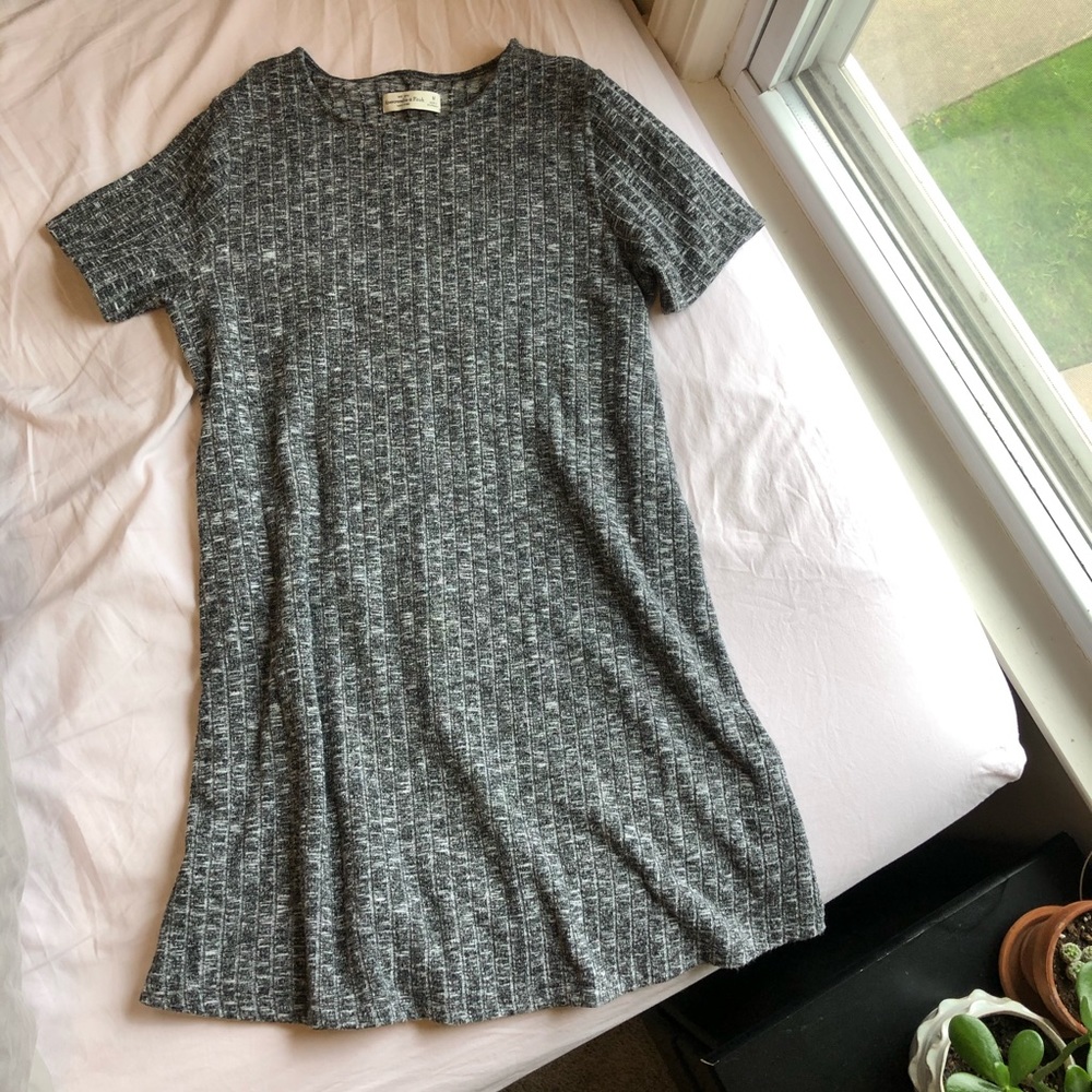 T-shirt Abercrombie skater dress